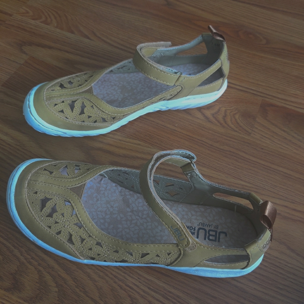 JBU by Jambu Wild Flower Tan Memory Foam Flats(SZ 7.5M)